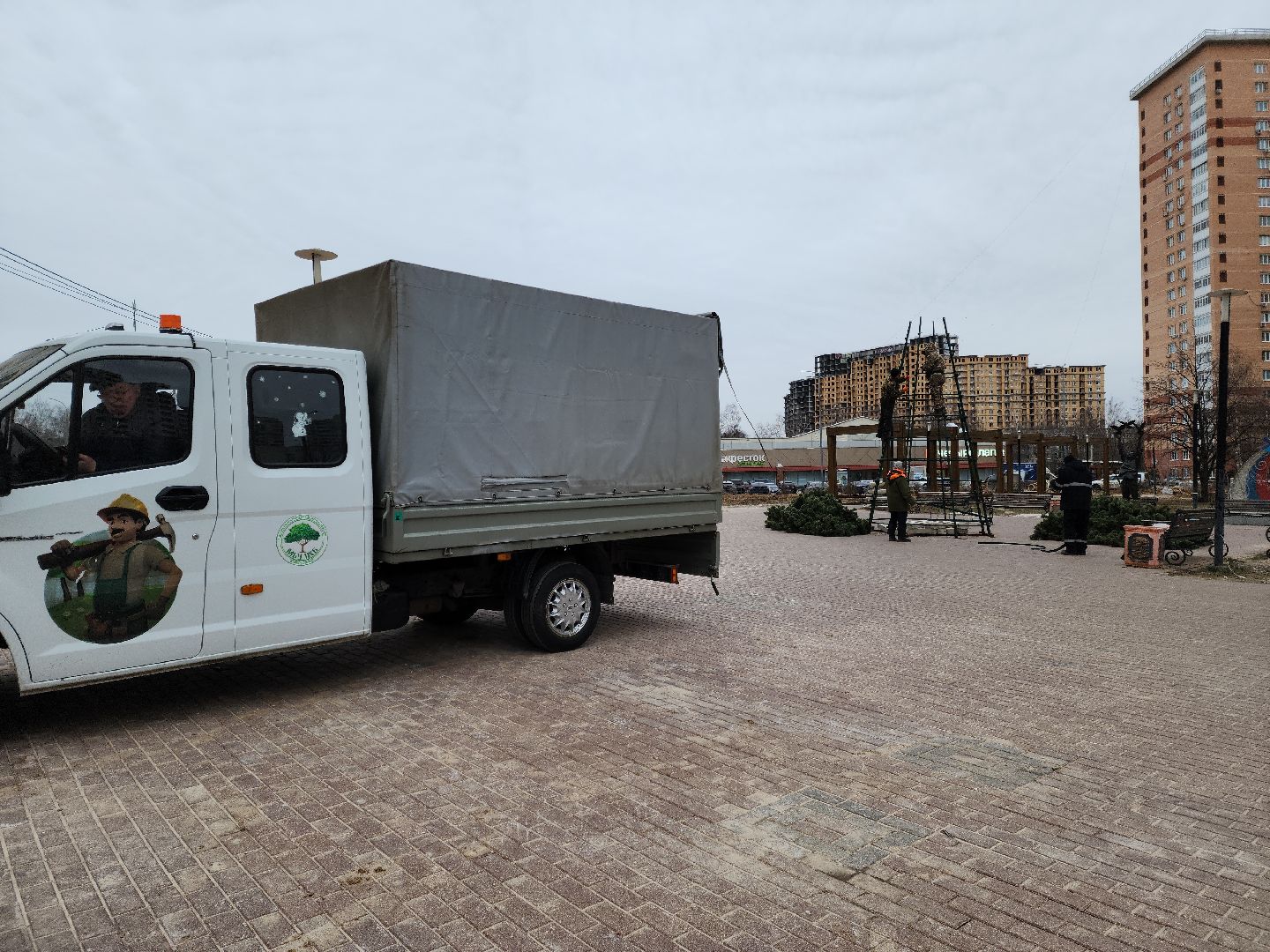 Подольск, Новогодняя елка, благоустройство, вертикалки,