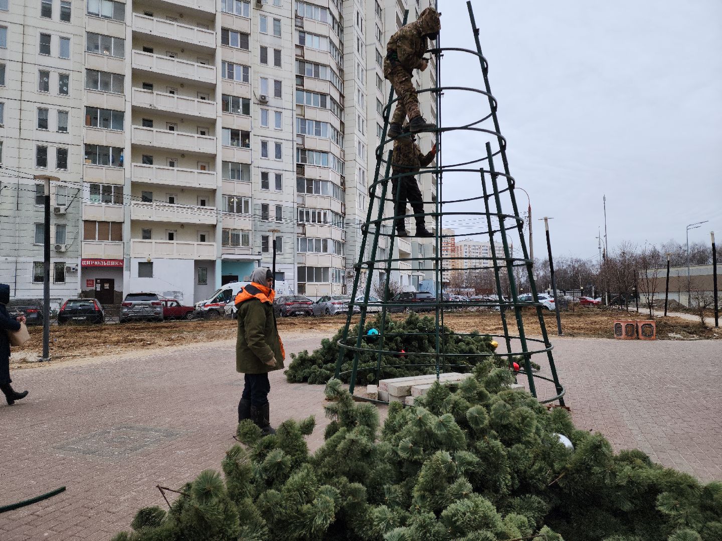 Подольск, Новогодняя елка, благоустройство, вертикалки,