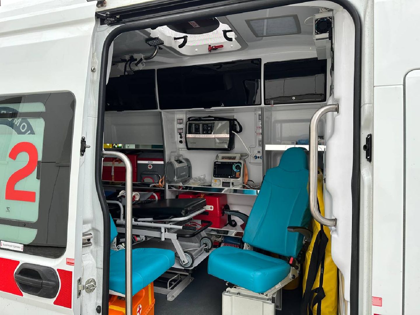 медицина, машина скорой помощи, домодедовская подстанция скорой, новое оборудование,