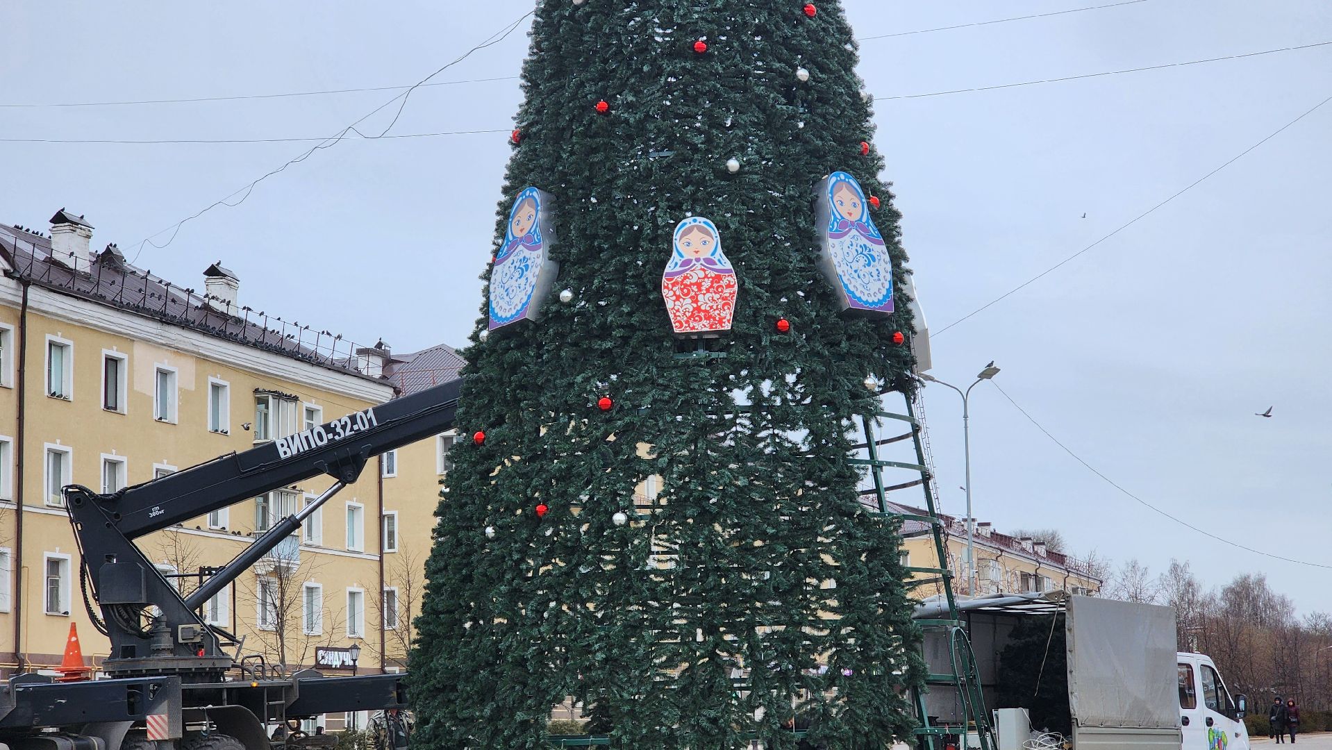 благоустройство, новогодняя елка, Лосино-Петровский,