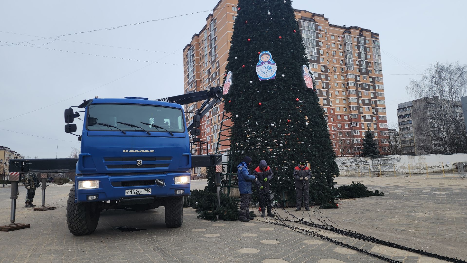 благоустройство, новогодняя елка, Лосино-Петровский,