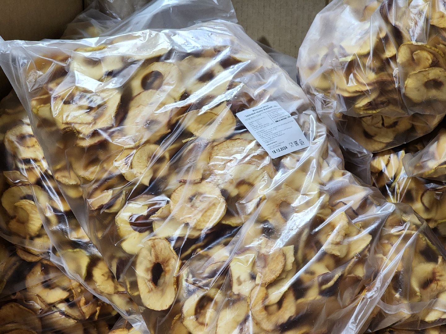 Снеки, Луховицы, Экономика, Производство снеков, Белоомут, вертикалки