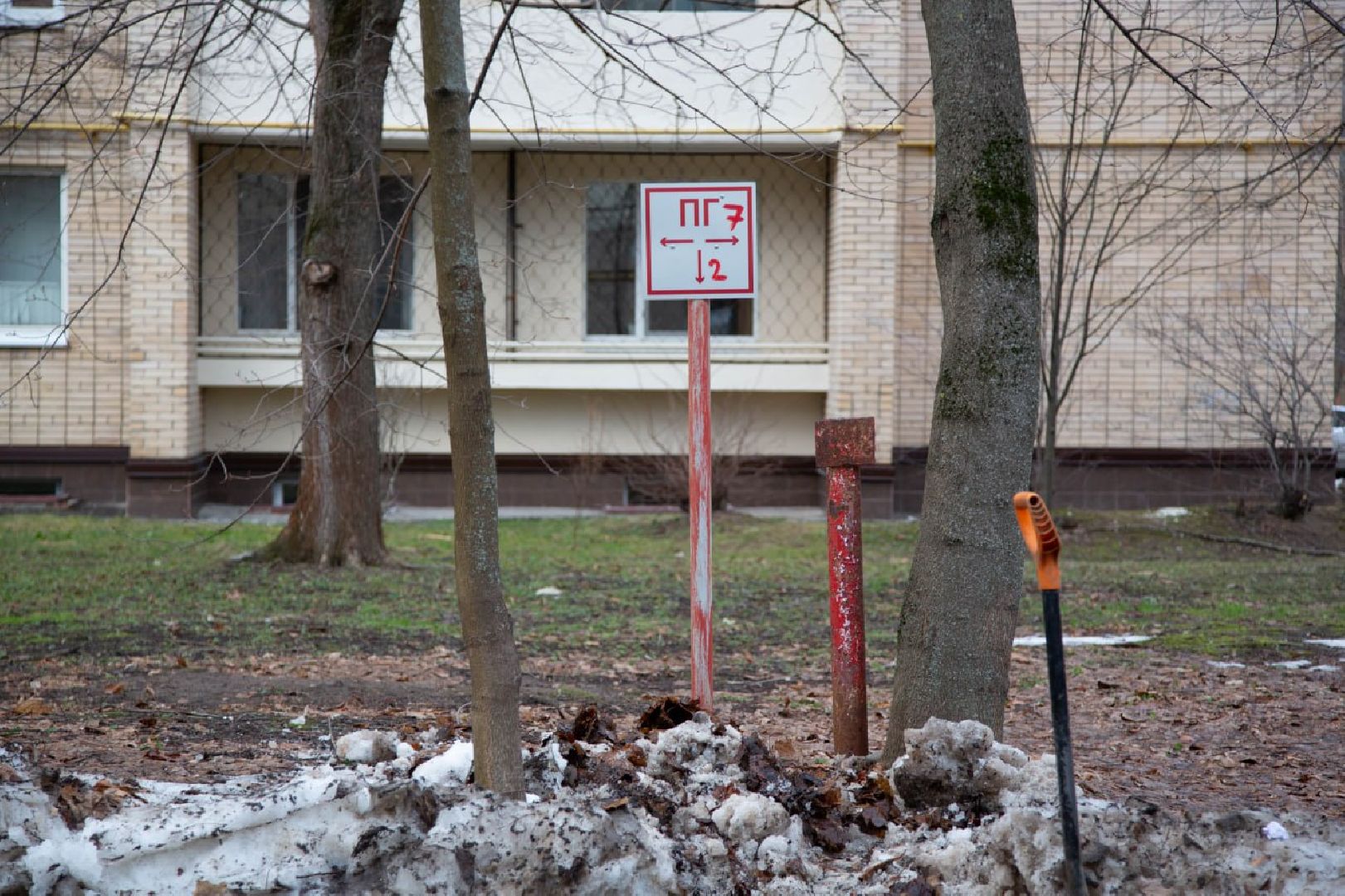 тепловые сети, трубы горячего водоснабжения, холодное водоснабжение, трасса, вертикалки,