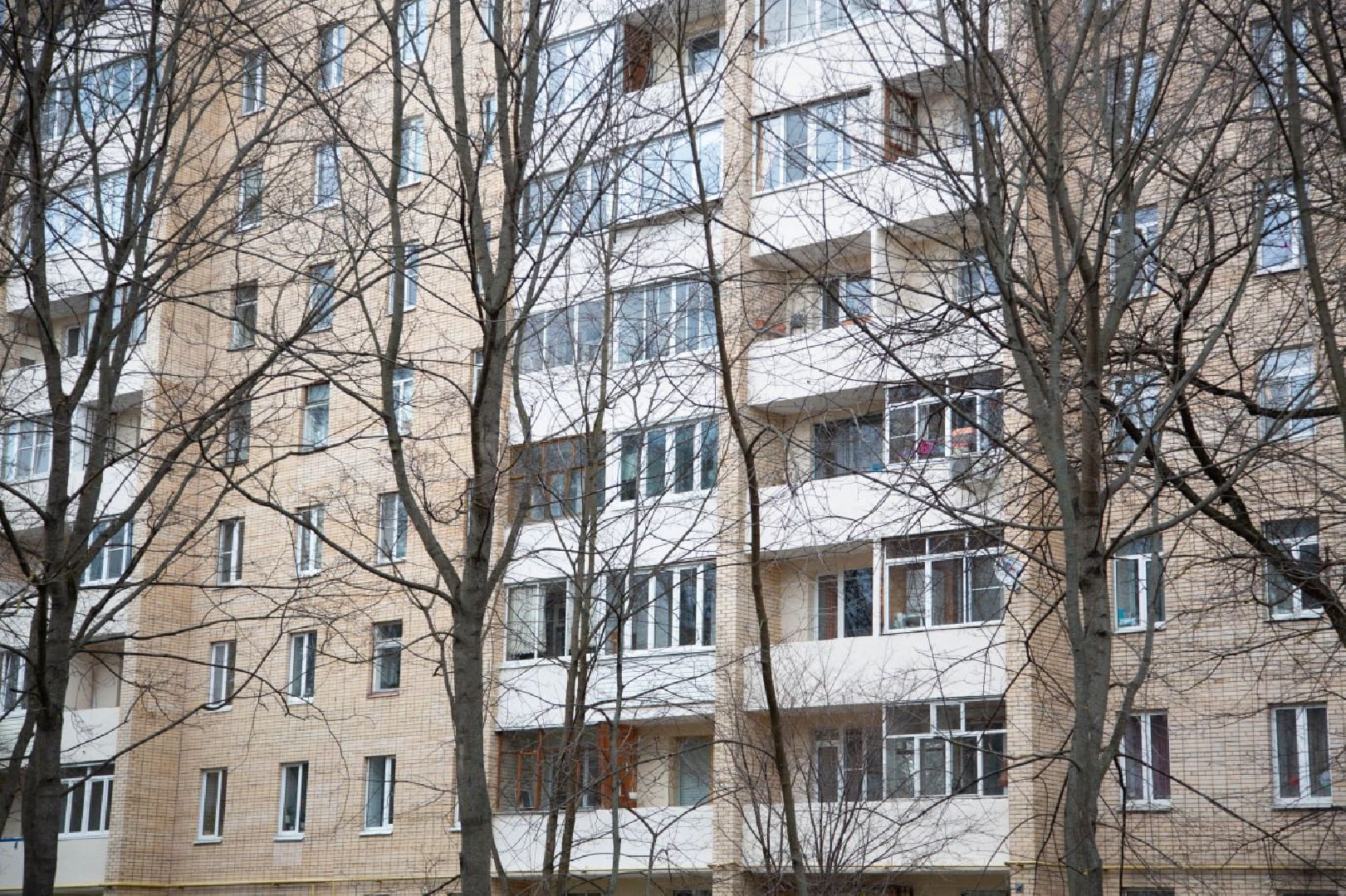 тепловые сети, трубы горячего водоснабжения, холодное водоснабжение, трасса, вертикалки,