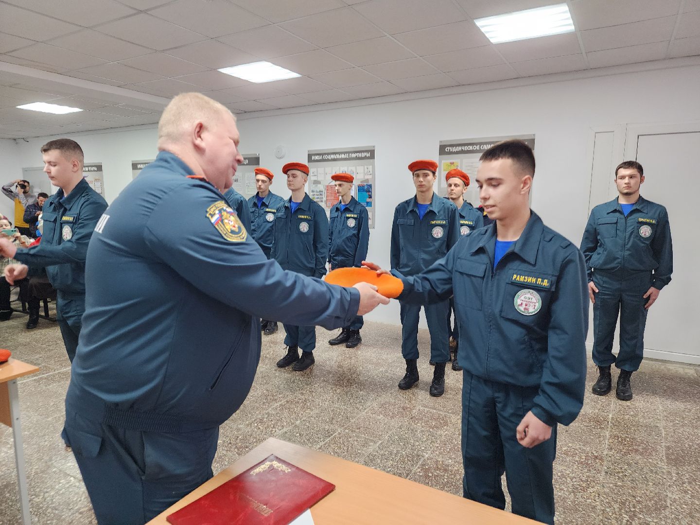 вертикалки, присяга, орехово-зуевский техникум, студенты,