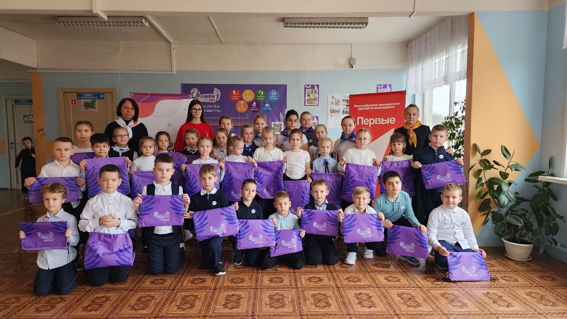 Бронницы, Орлята России, Посвяение в орлята, Школа имени Тимофеева, Дети, вертикалки,