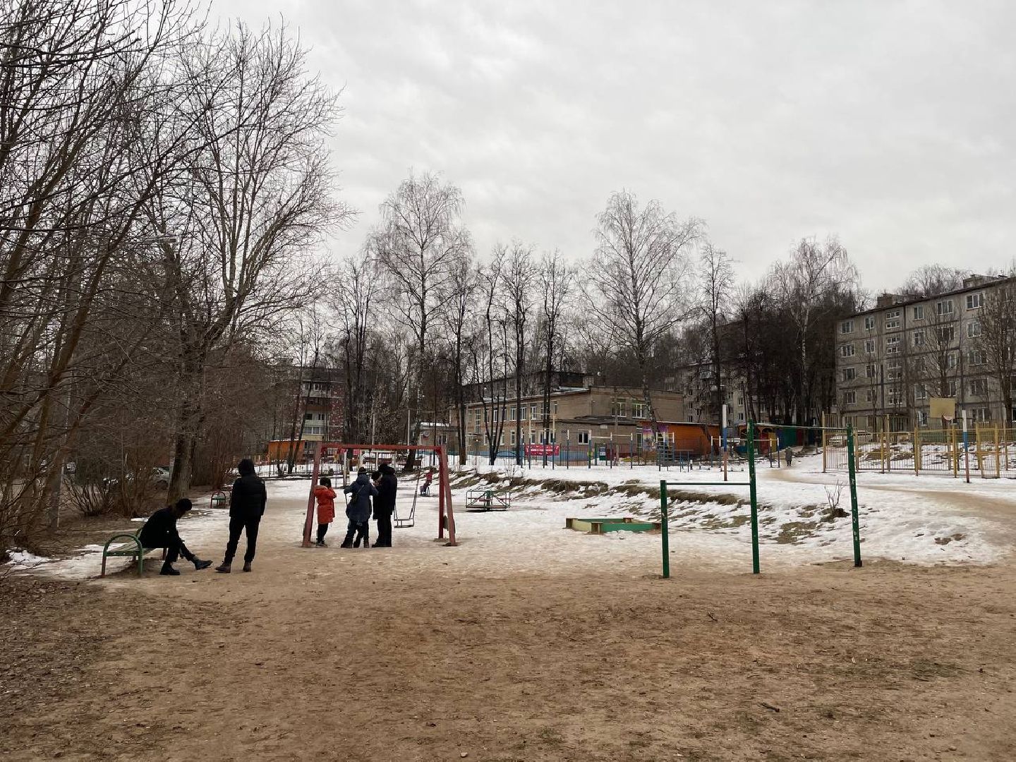 Дмитров, Микрорайон Космонавтов, вертикалки,