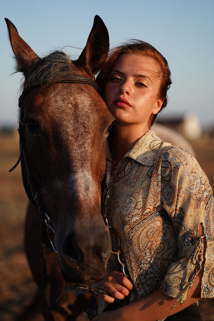 Чехов, Татьянин день, День студента, студентка Анна Алексеева, Столичный профессиональный колледж, Литературный институт имени Горького, ГИТИС, актриса, писатель, фотомодель, учитель музыки, вертикалки,
