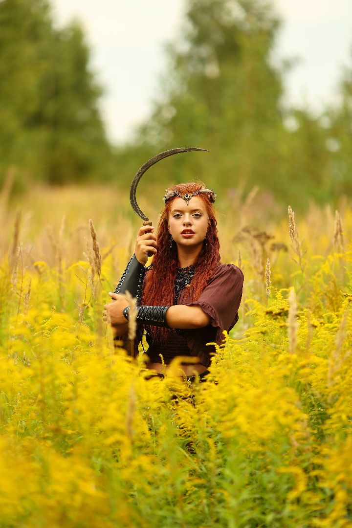 Чехов, Татьянин день, День студента, студентка Анна Алексеева, Столичный профессиональный колледж, Литературный институт имени Горького, ГИТИС, актриса, писатель, фотомодель, учитель музыки, вертикалки,