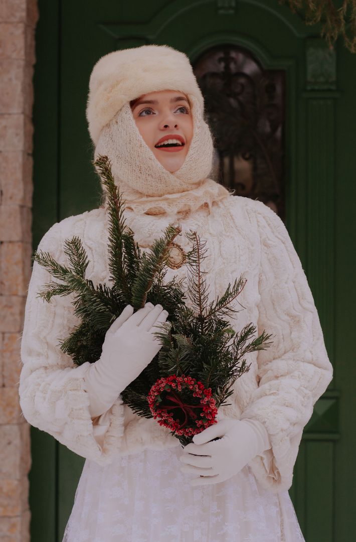 Чехов, Татьянин день, День студента, студентка Анна Алексеева, Столичный профессиональный колледж, Литературный институт имени Горького, ГИТИС, актриса, писатель, фотомодель, учитель музыки, вертикалки,