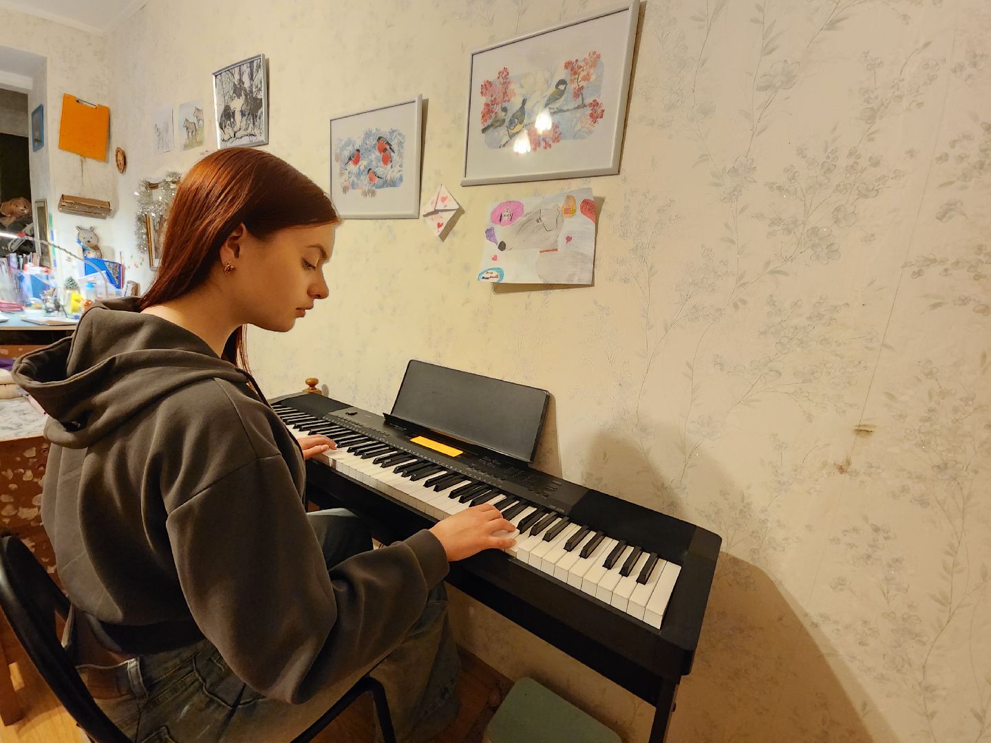 Чехов, Татьянин день, День студента, студентка Анна Алексеева, Столичный профессиональный колледж, Литературный институт имени Горького, ГИТИС, актриса, писатель, фотомодель, учитель музыки, вертикалки,