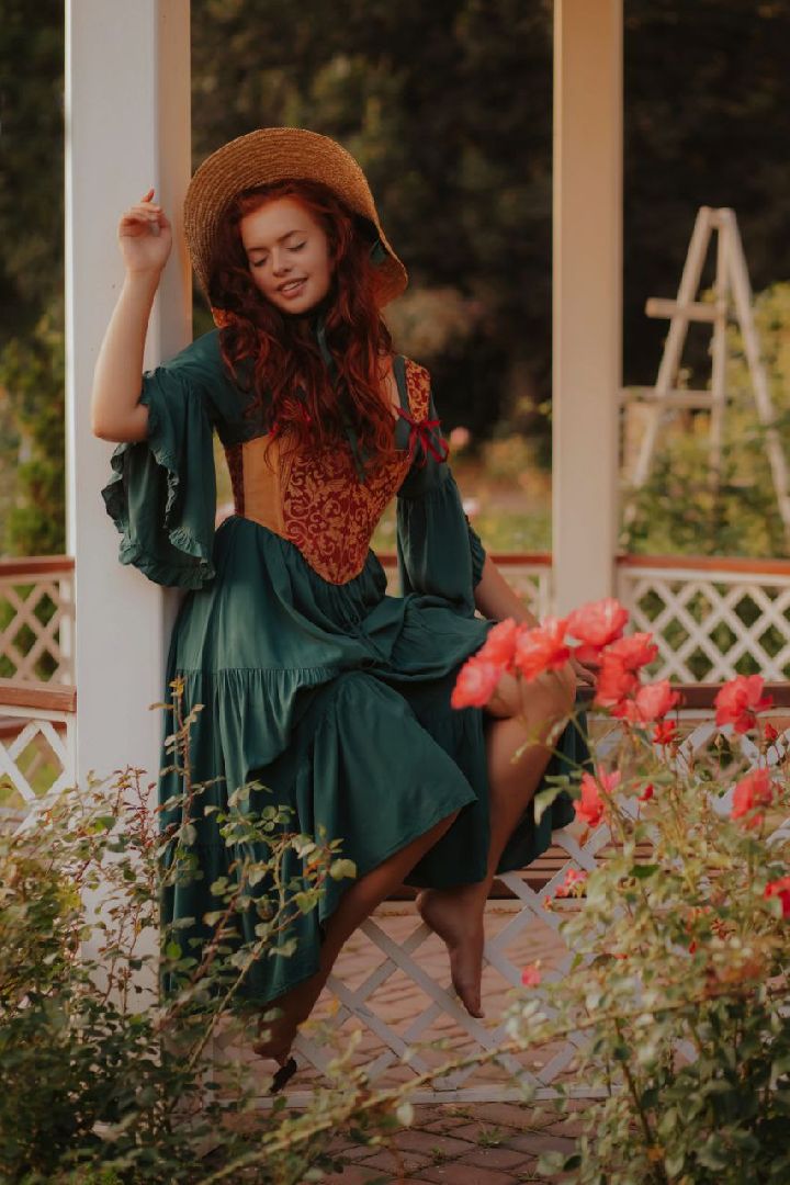 Чехов, Татьянин день, День студента, студентка Анна Алексеева, Столичный профессиональный колледж, Литературный институт имени Горького, ГИТИС, актриса, писатель, фотомодель, учитель музыки, вертикалки,