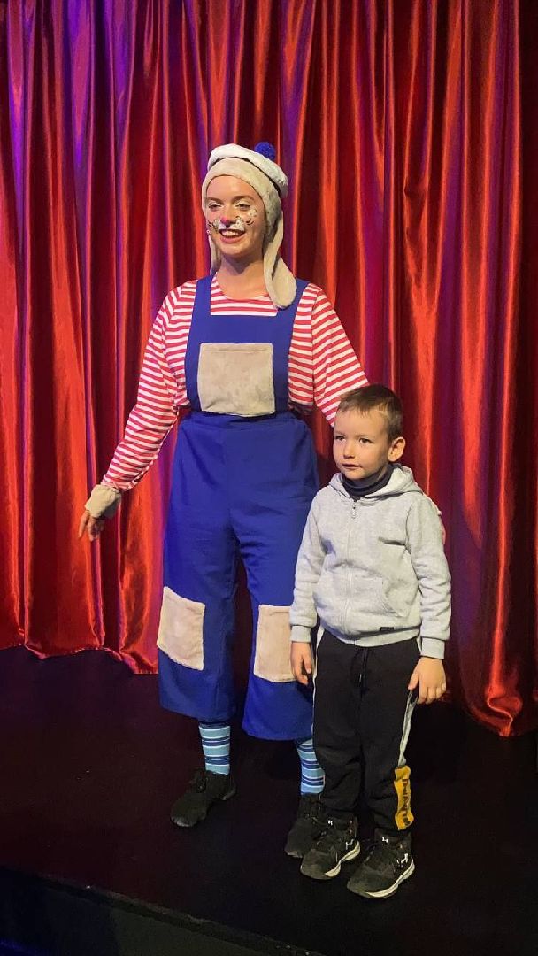 Чехов, Татьянин день, День студента, студентка Анна Алексеева, Столичный профессиональный колледж, Литературный институт имени Горького, ГИТИС, актриса, писатель, фотомодель, учитель музыки, вертикалки,