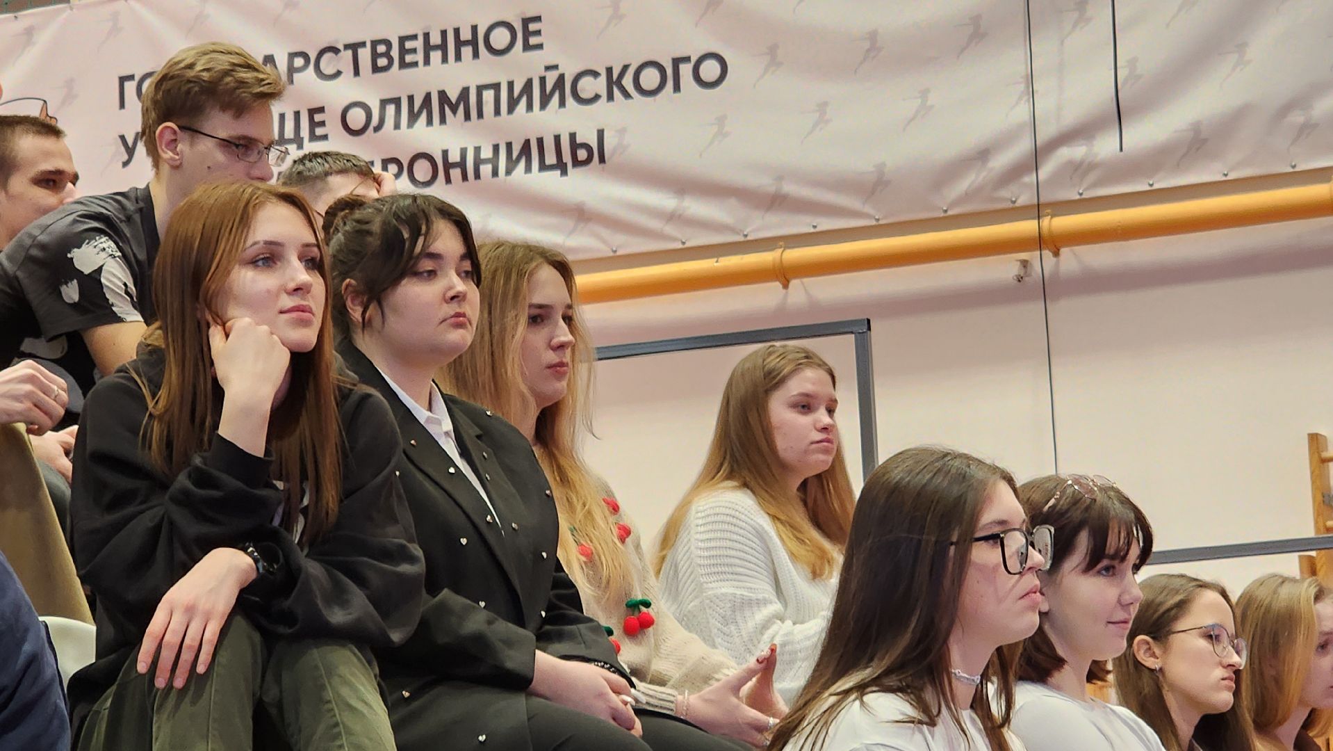 Бронницы, Государственное училище олимпийского резерва, Студенты, Татьянин день, вертикалки,
