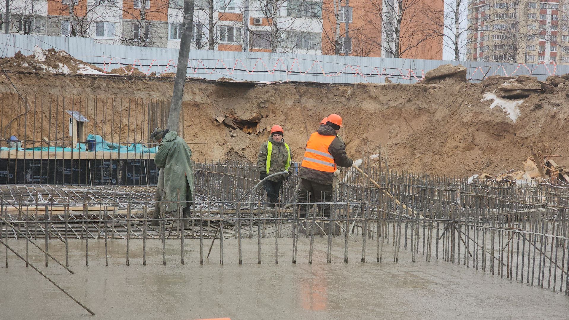 фок с бассейном, Лобня, Строительство, вертикалки,