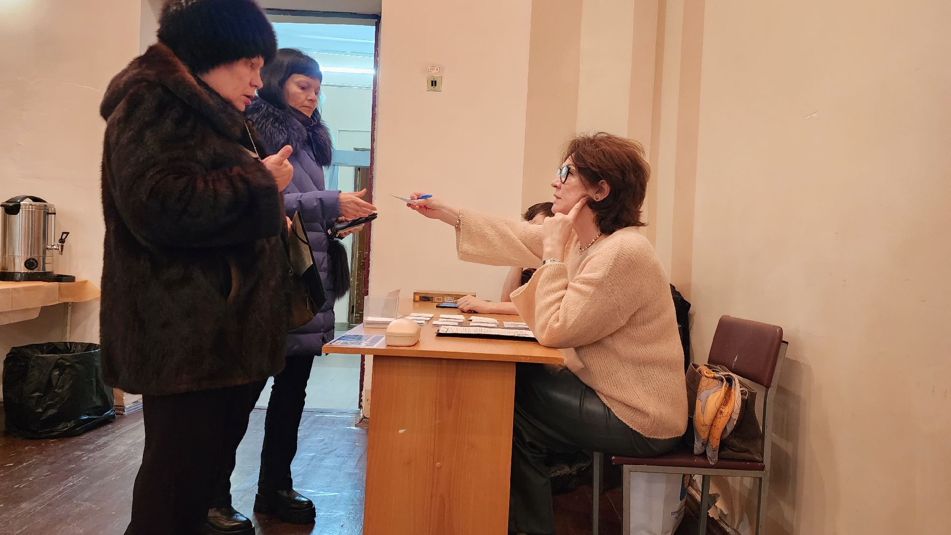 выездная администрация, жители, вертикалки,