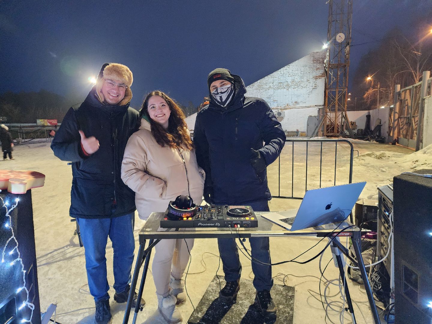 дискотека на льду, день студента, студенты,