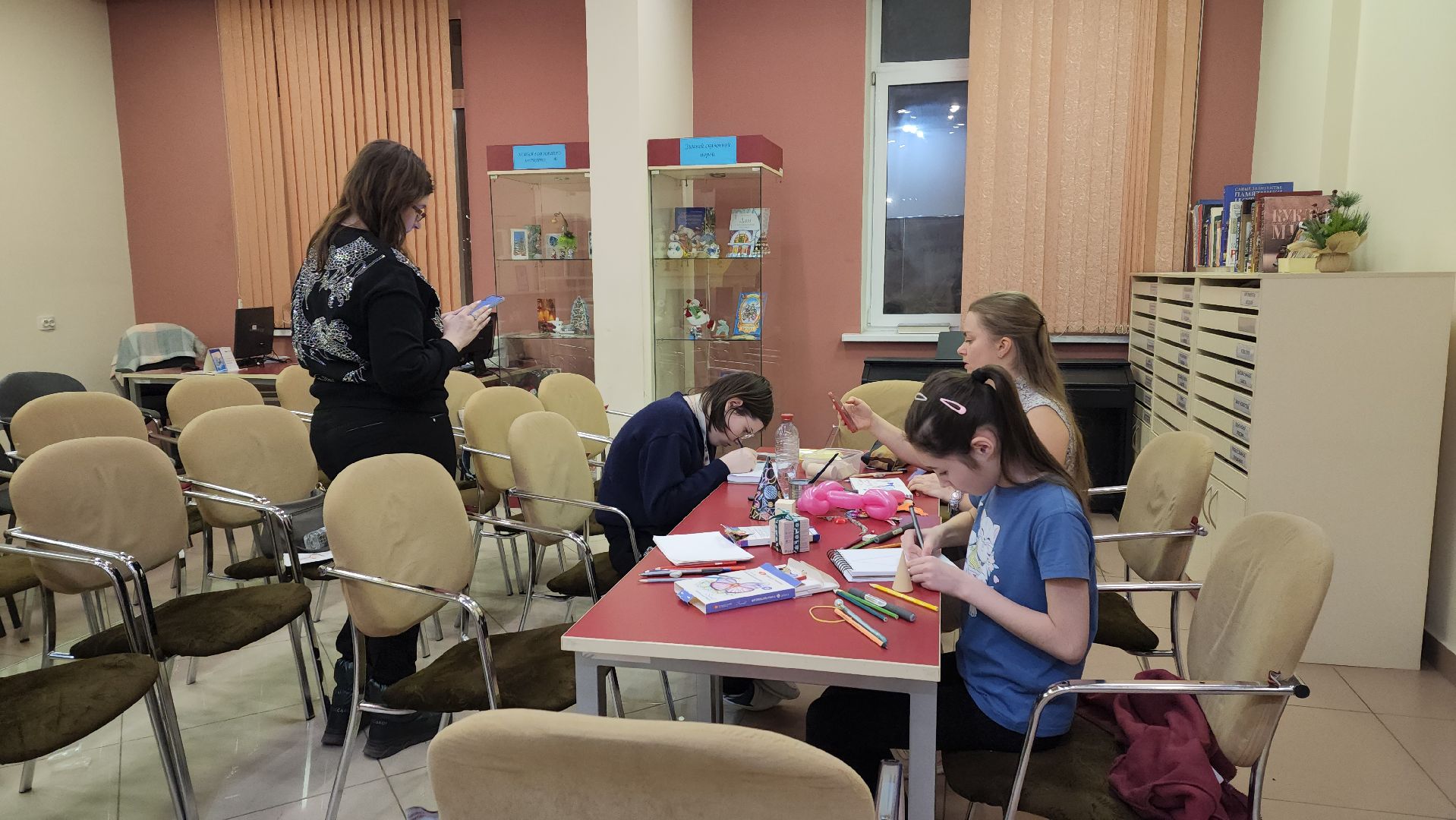 вертикалки, пушкино, центральная библиотека, мастер-класс, скетчинг, рисование, художник,