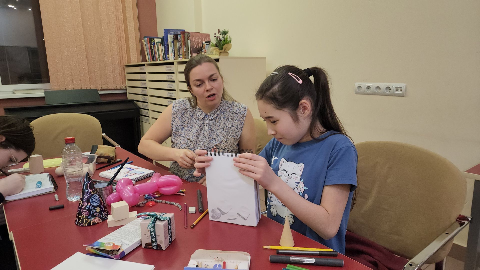 вертикалки, пушкино, центральная библиотека, мастер-класс, скетчинг, рисование, художник,