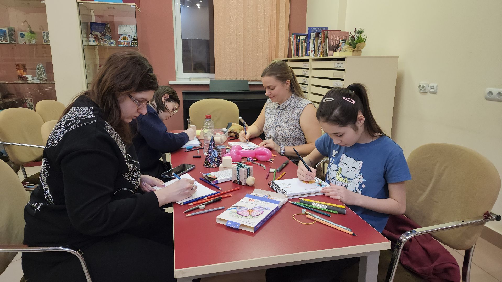 вертикалки, пушкино, центральная библиотека, мастер-класс, скетчинг, рисование, художник,