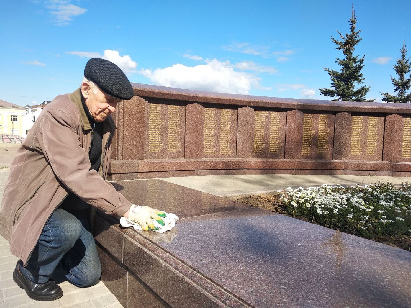 Дмитров, Вечный огонь, Поливановы, Областной субботник