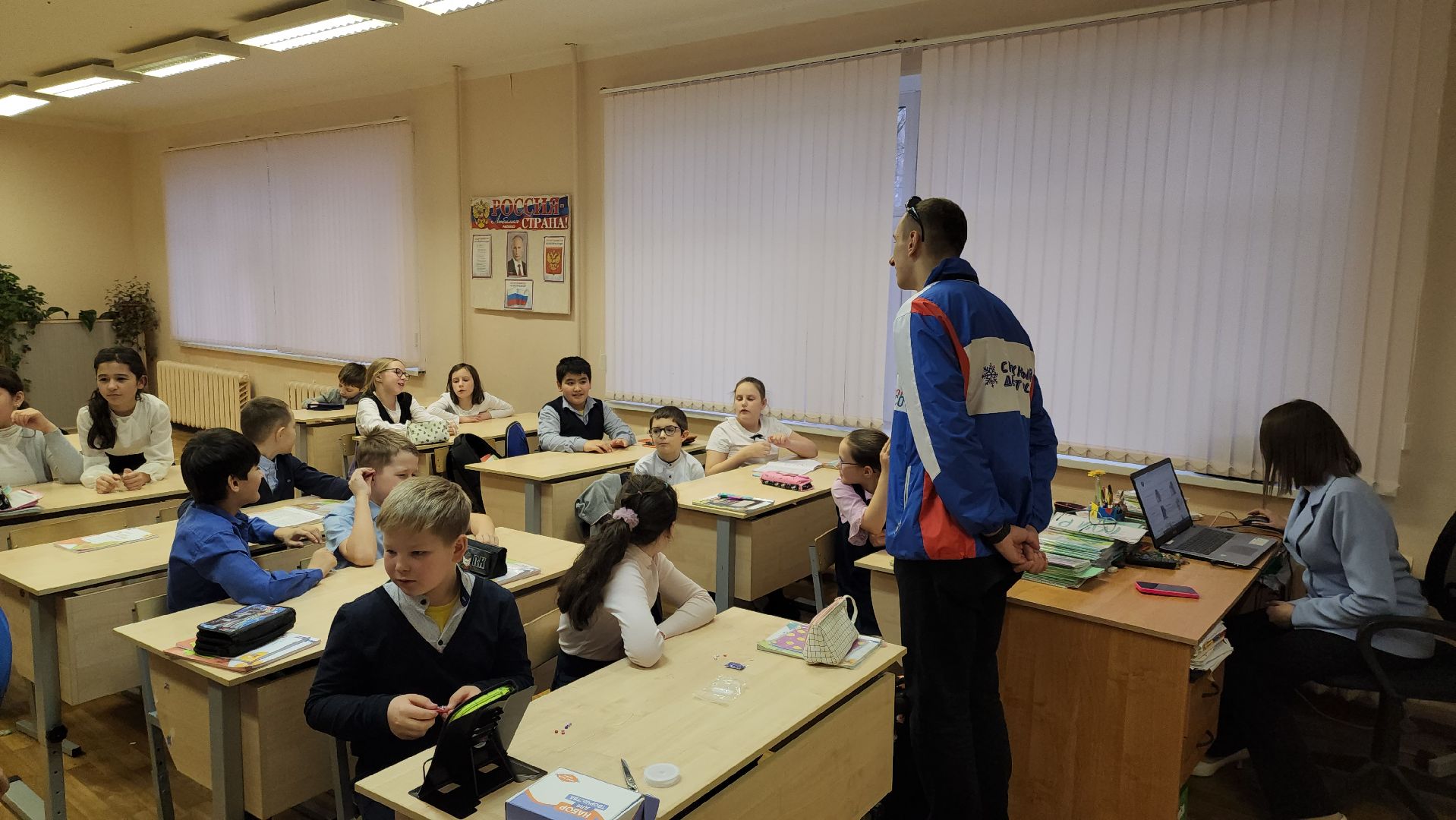 Руза, снежный десант, рсо, рузский муниципальный округ, образование, волонтерская помощь,