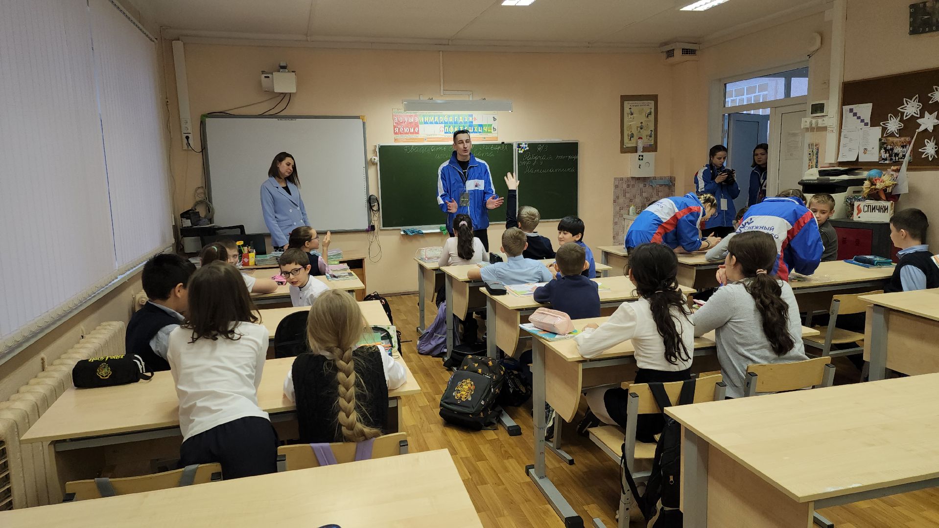 Руза, снежный десант, рсо, рузский муниципальный округ, образование, волонтерская помощь,