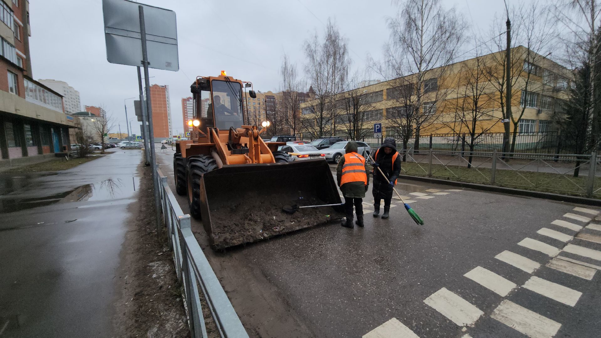 серпухов, улица юбилейная, микрорайон ивановские дворики, комбинат благоустройства, уборка улиц города,