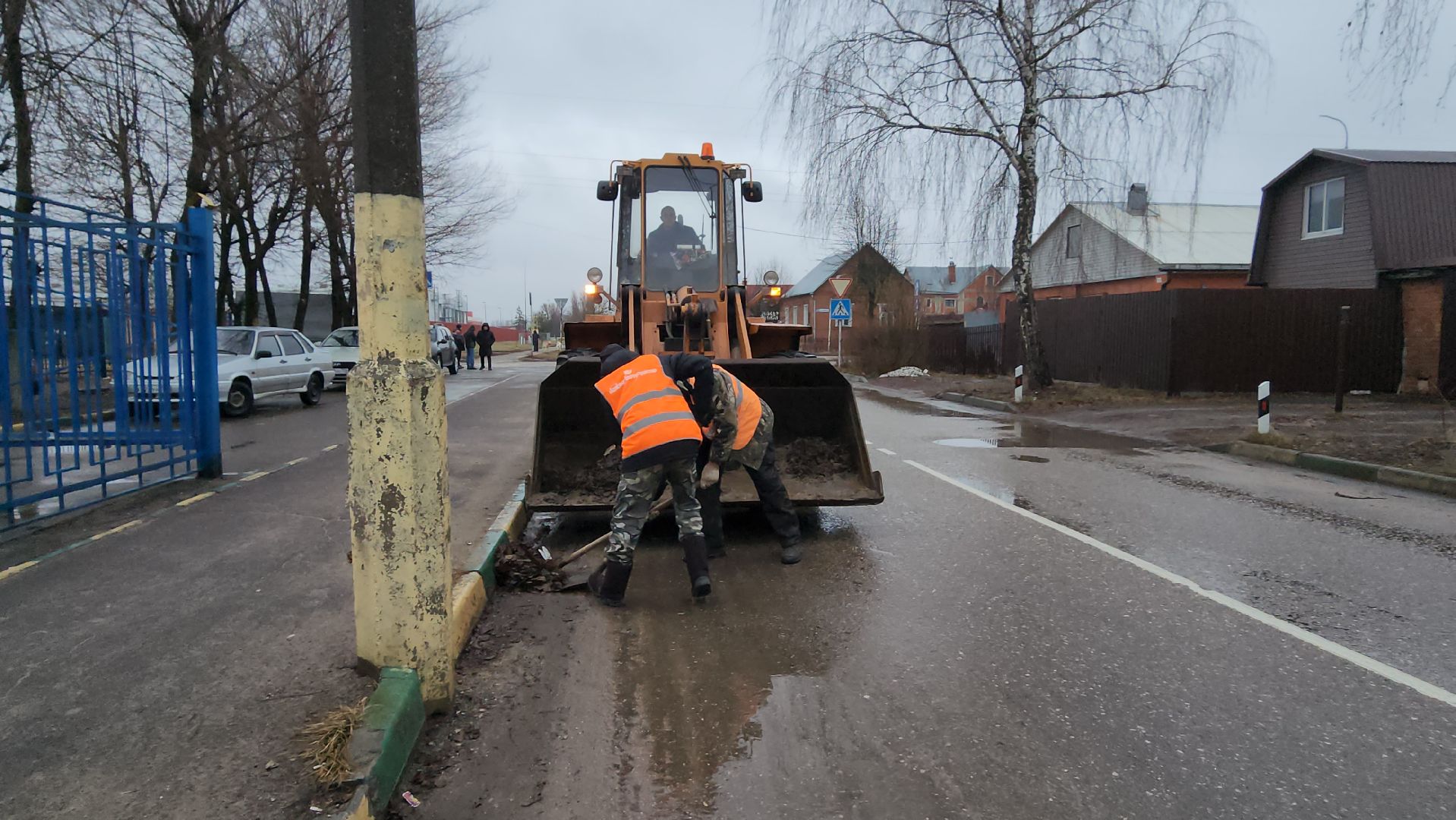 серпухов, улица фестивальная, комбинат благоустройства, уборка дороги, благоустройство,