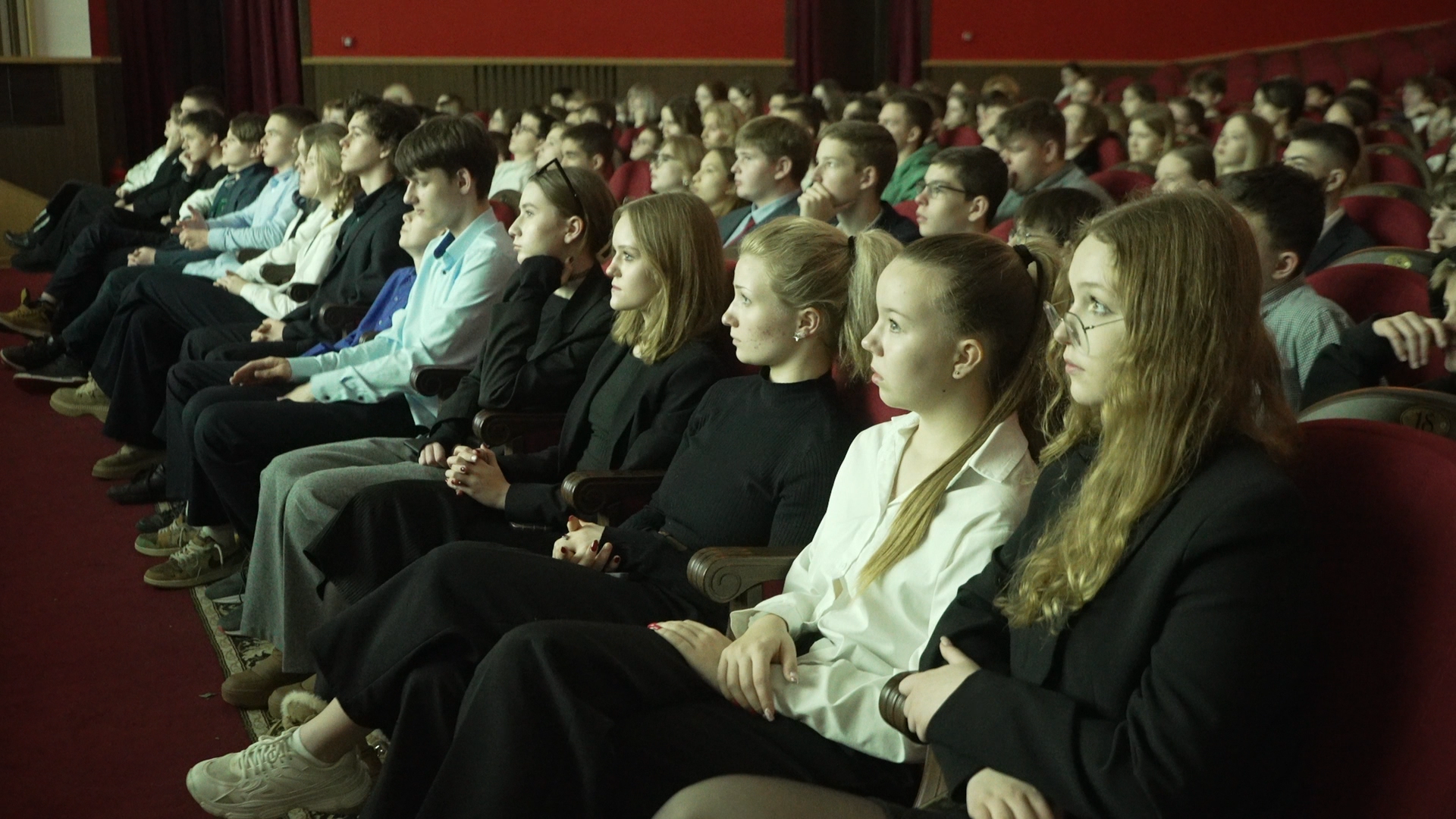 блокада ленинграда, кинопоказ, дворец культуры власиха, история ВОВ, школьникам о войне, вертикалки