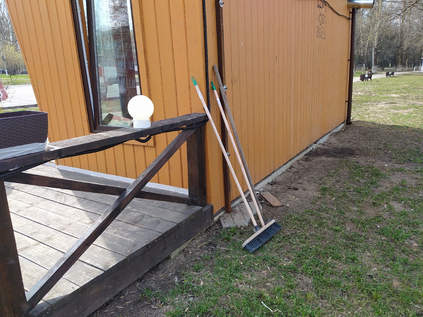 Парк, благоустройство, веранда, покраска