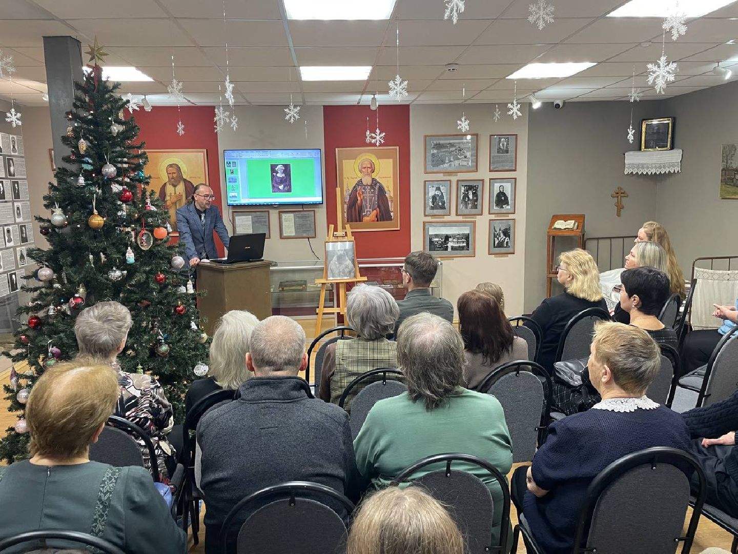 Дмитров, Дом епископа, Серафим Звездинский, Федор Корытцев,