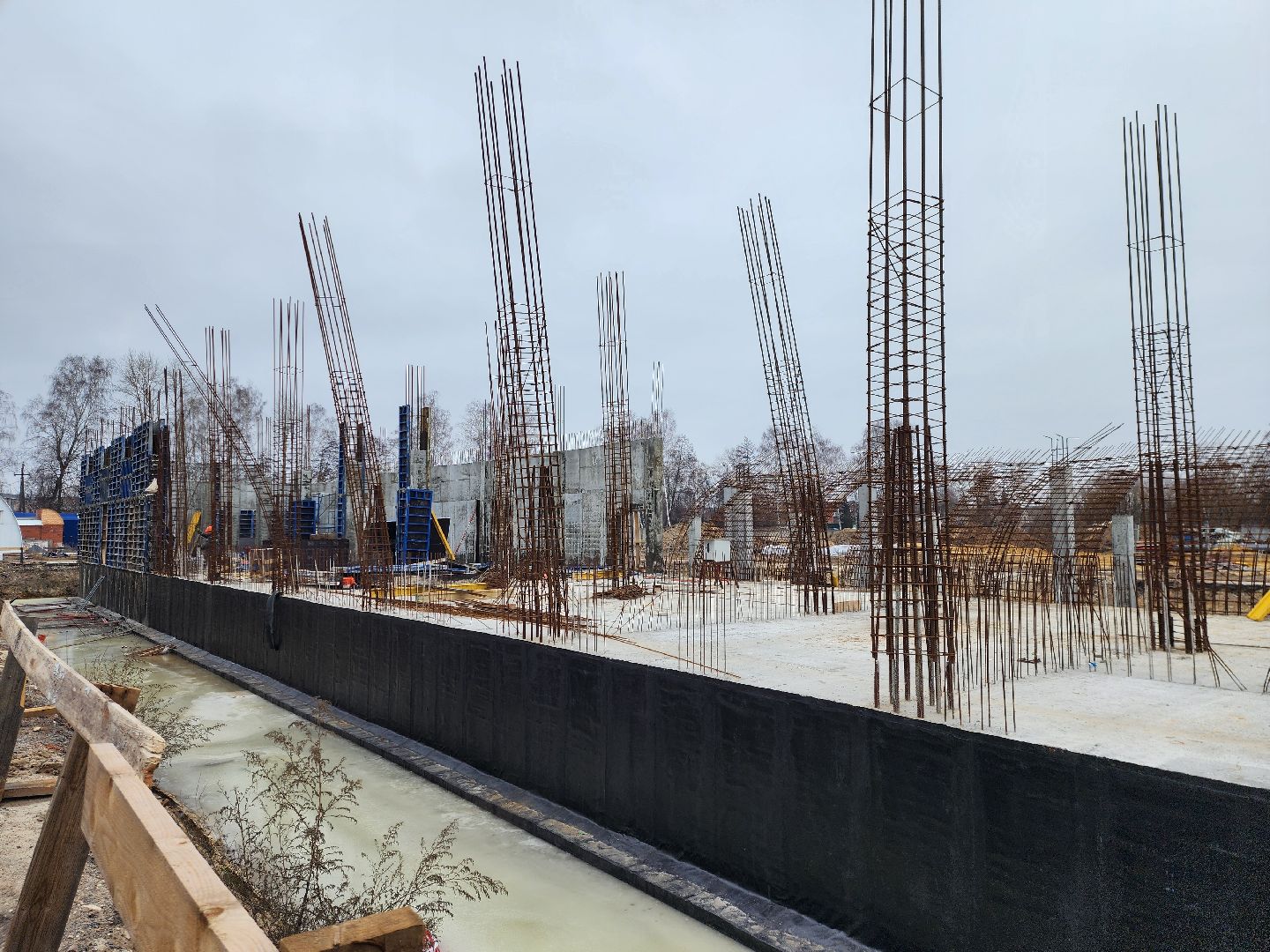 Луховицы, стадион в луховицах, спартак, вертикалки