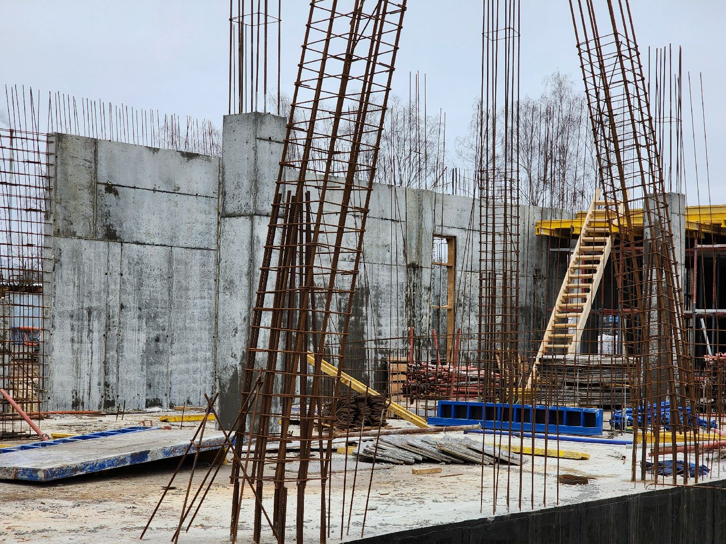 Луховицы, стадион в луховицах, спартак, вертикалки