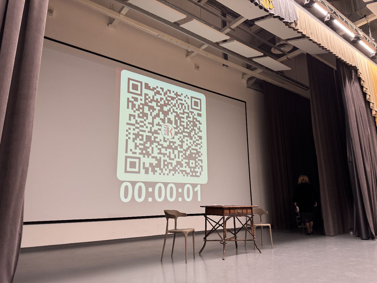 Одинцово, Читаем классику, Чехов, Медведь, вертикакли