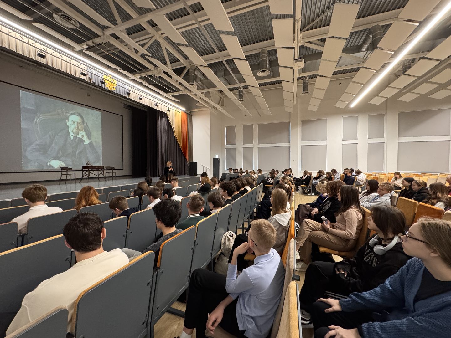 Одинцово, Читаем классику, Чехов, Медведь, вертикакли