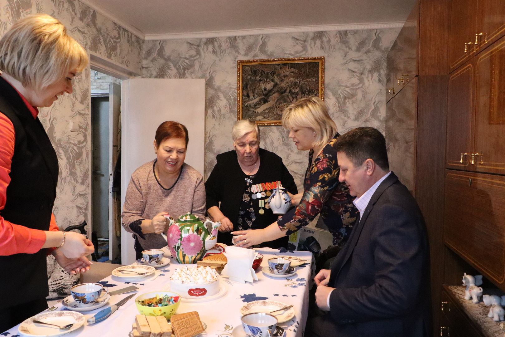 81-я годовщина полного освобождения ленинграда, житель блокадного ленинграда, Серебряные Пруды, Поселок Дмитриевский, глава округа,