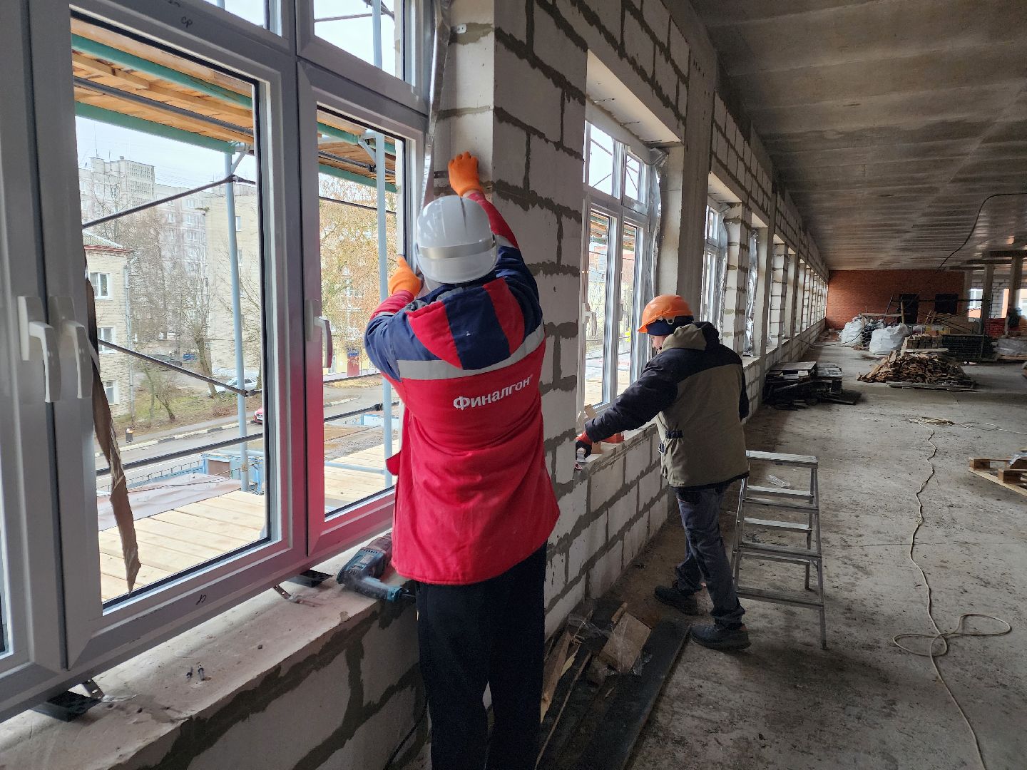 Чехов, строительство, монтаж окон, установка окон, строительство и капремонт, вертикалки,