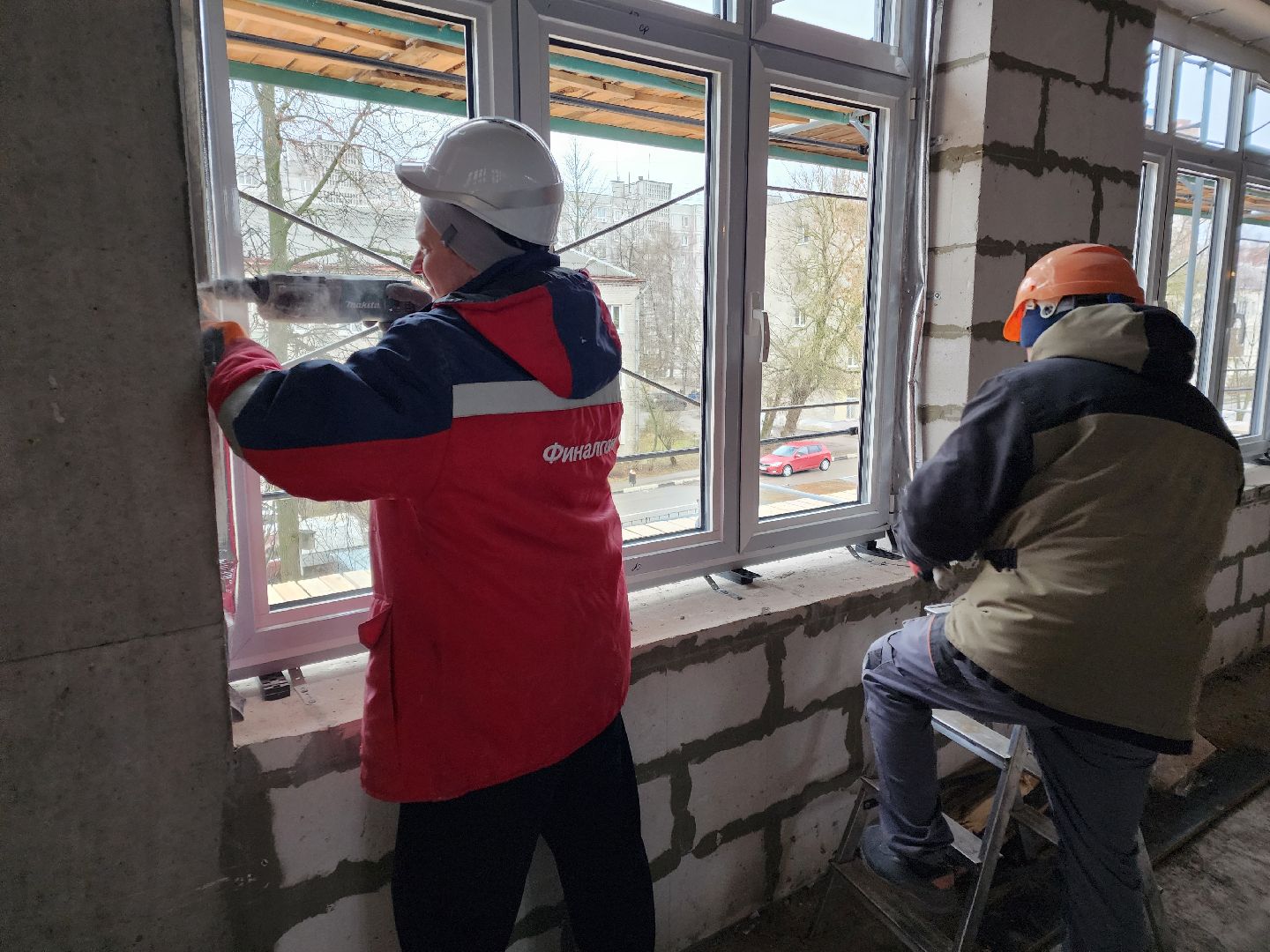 Чехов, строительство, монтаж окон, установка окон, строительство и капремонт, вертикалки,