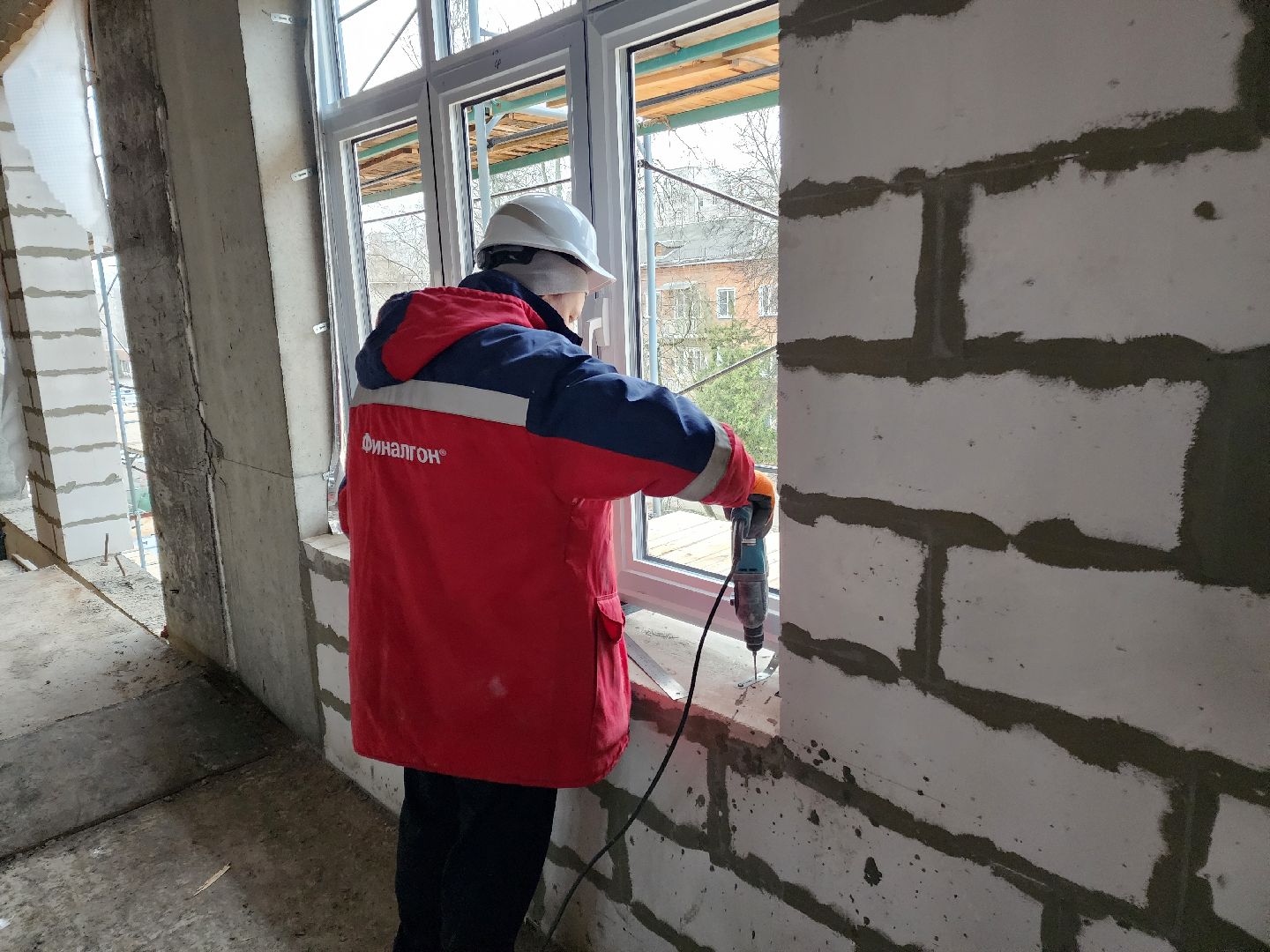 Чехов, строительство, монтаж окон, установка окон, строительство и капремонт, вертикалки,