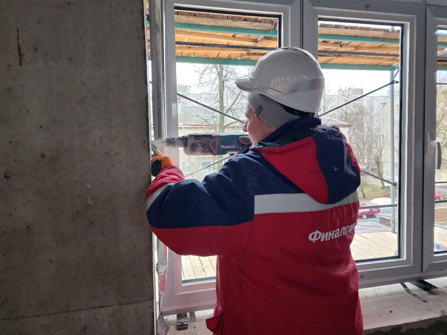 Чехов, строительство, монтаж окон, установка окон, строительство и капремонт, вертикалки,