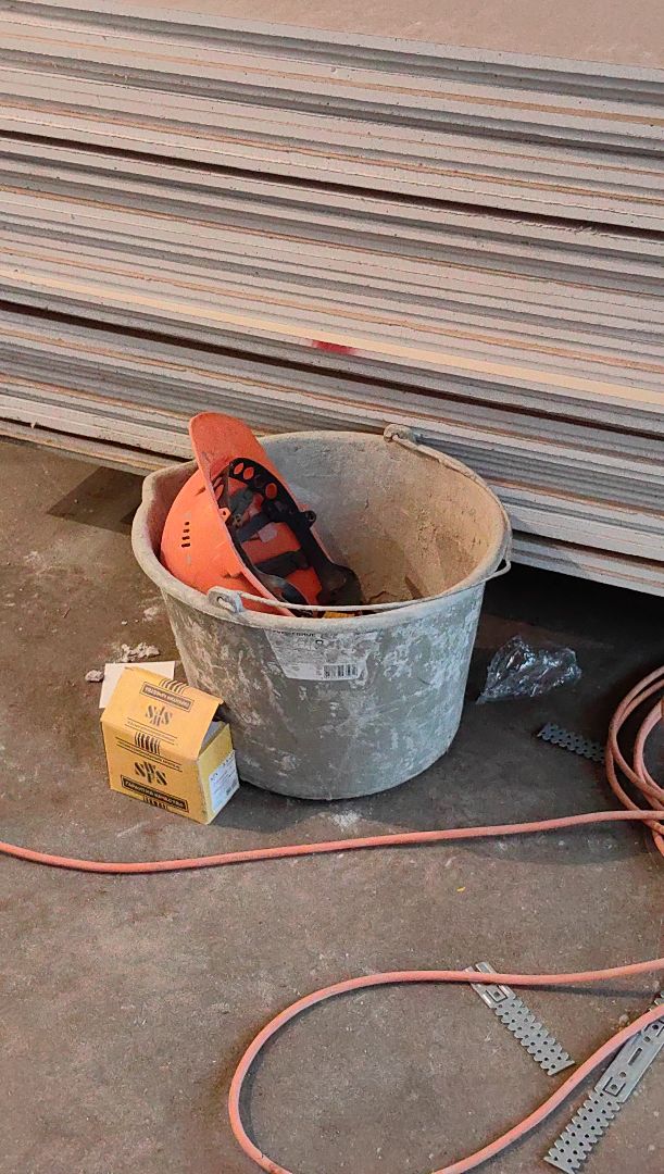 ремонт, лицей, стяжка пола, фасад, здание, вертикалки,