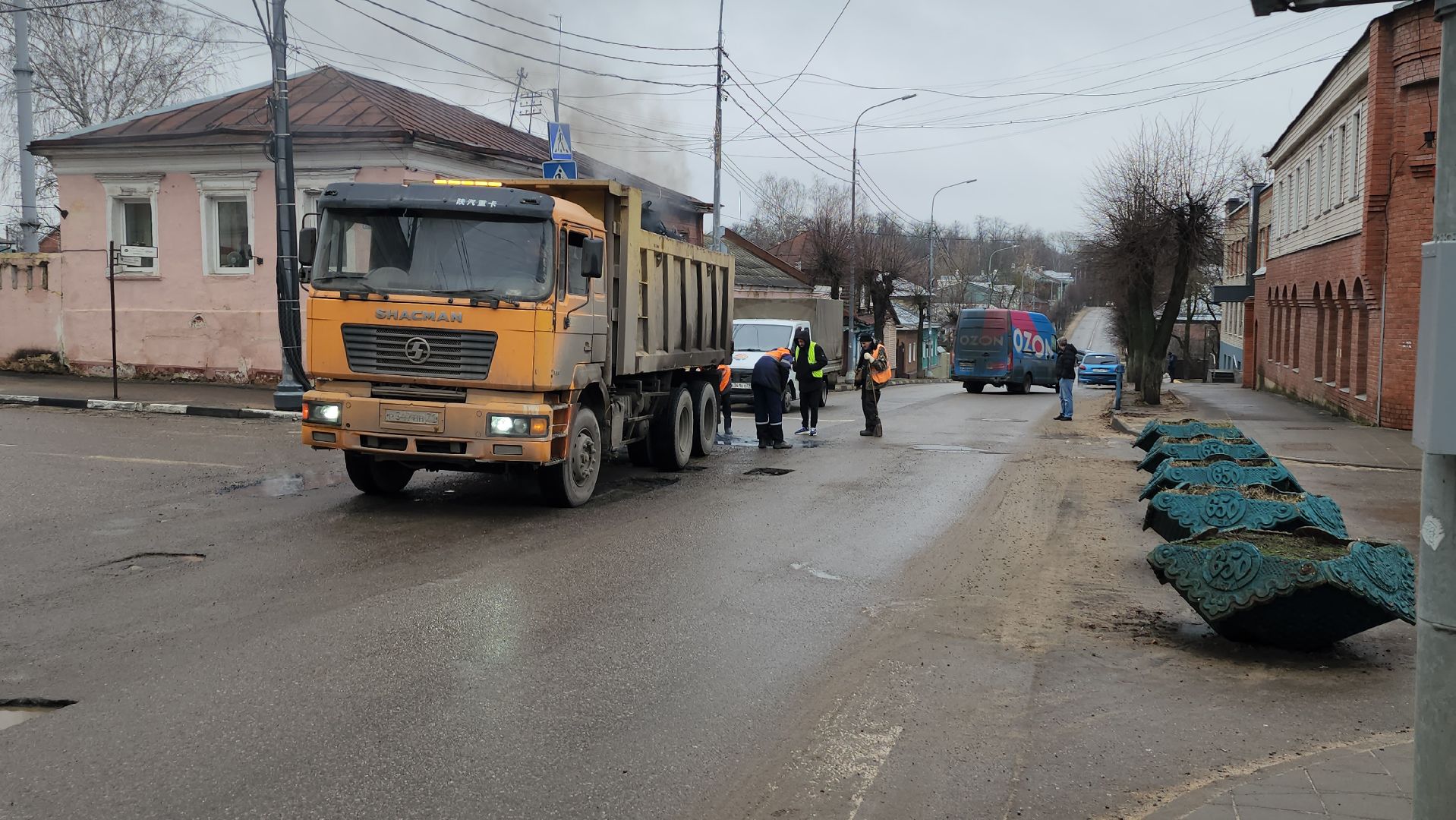серпухов, улица чехова, ямочный ремонт дорог, комбинат благоустройства, дорожные работы, вертикалки,