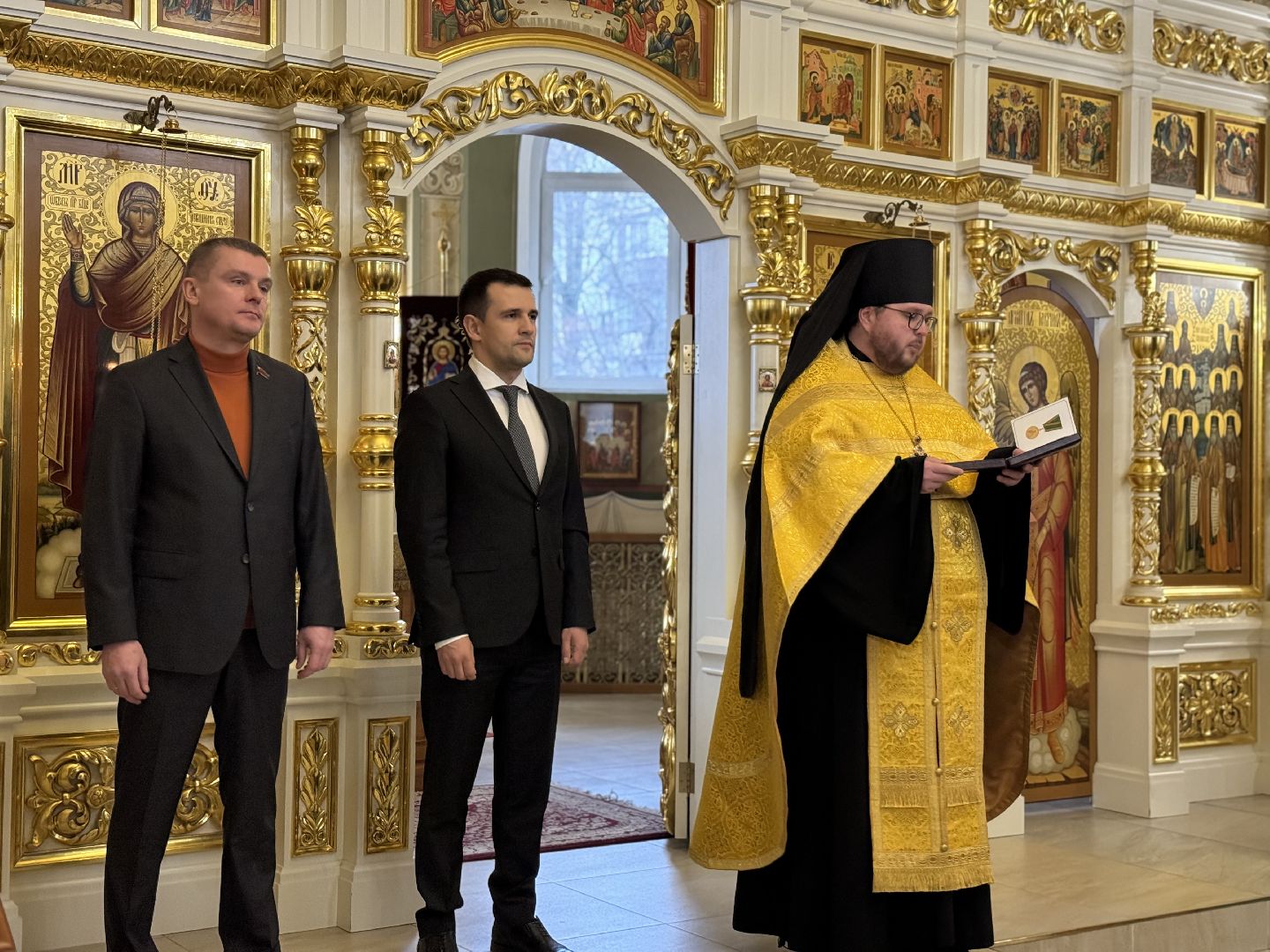 Собрание, Награждение, Церковь Александра Невского, Глава Ленинского округа,