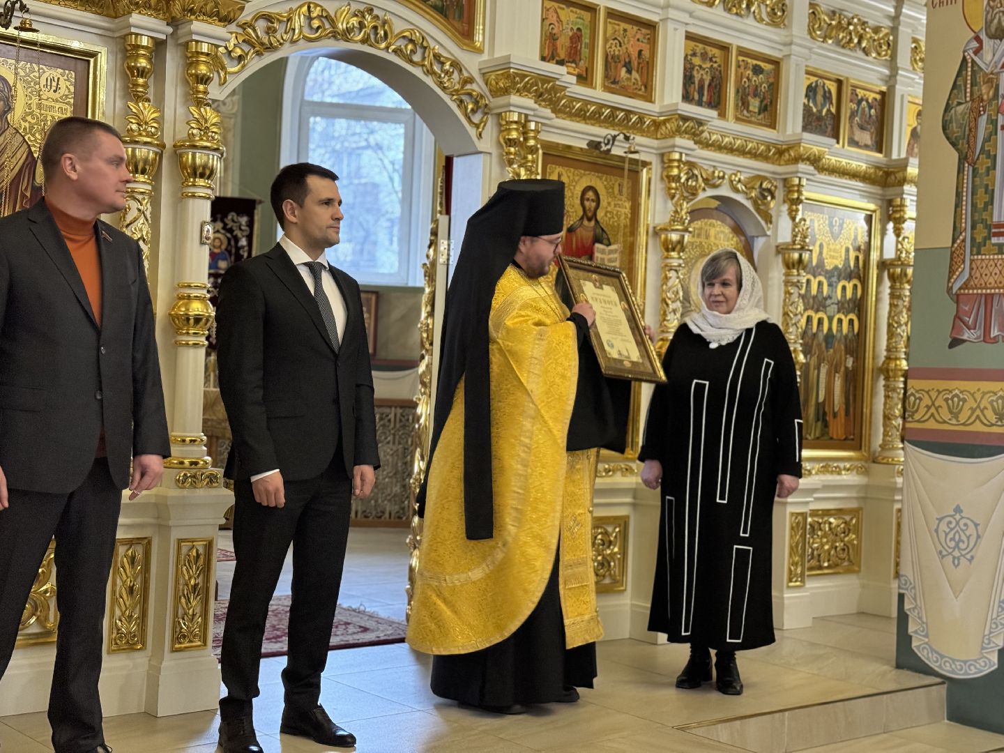 Собрание, Награждение, Церковь Александра Невского, Глава Ленинского округа,