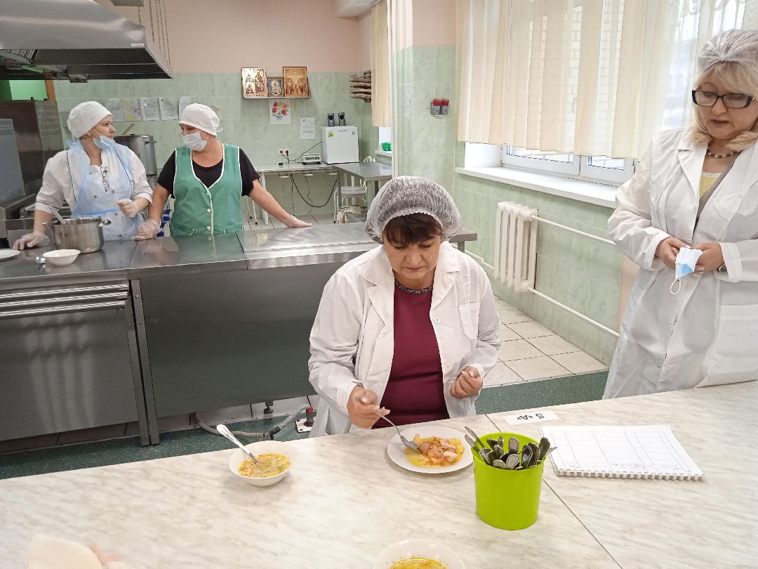 Жуковский, общество