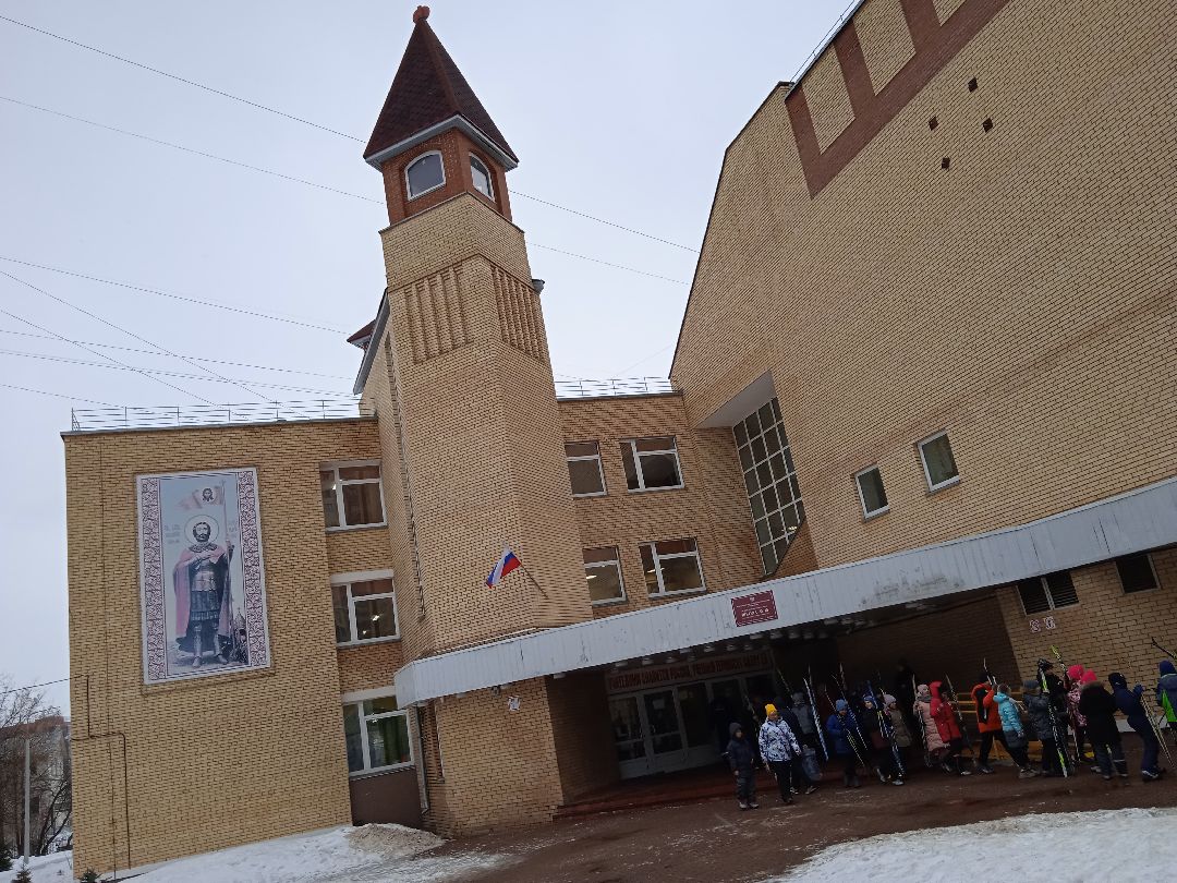 Жуковский, общество