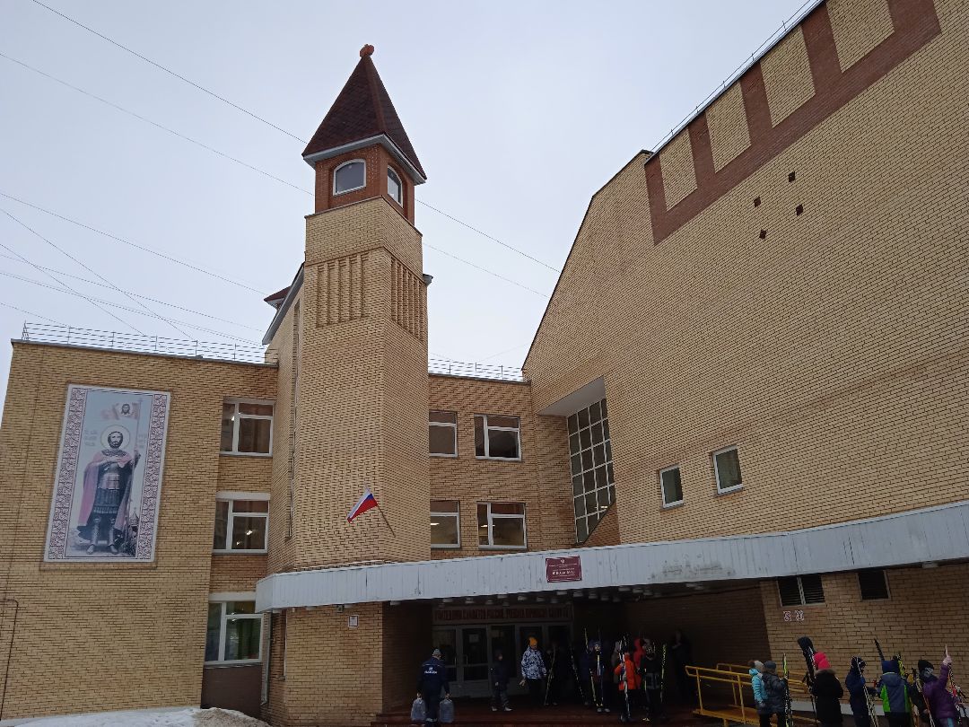 Жуковский, общество