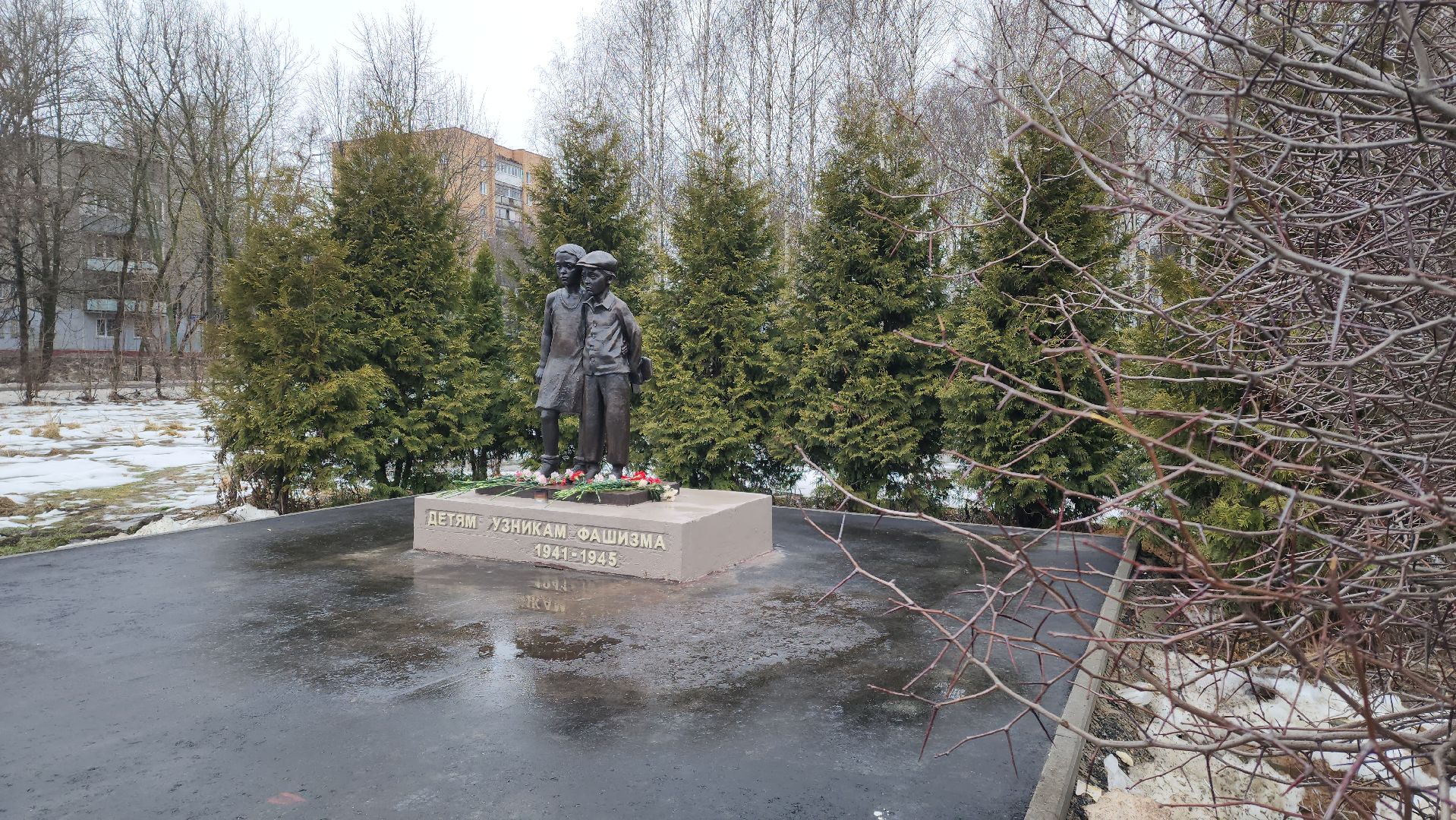 Звонница, Лобня, Лобненский парк, Мемориальная площадь, вертикалки,