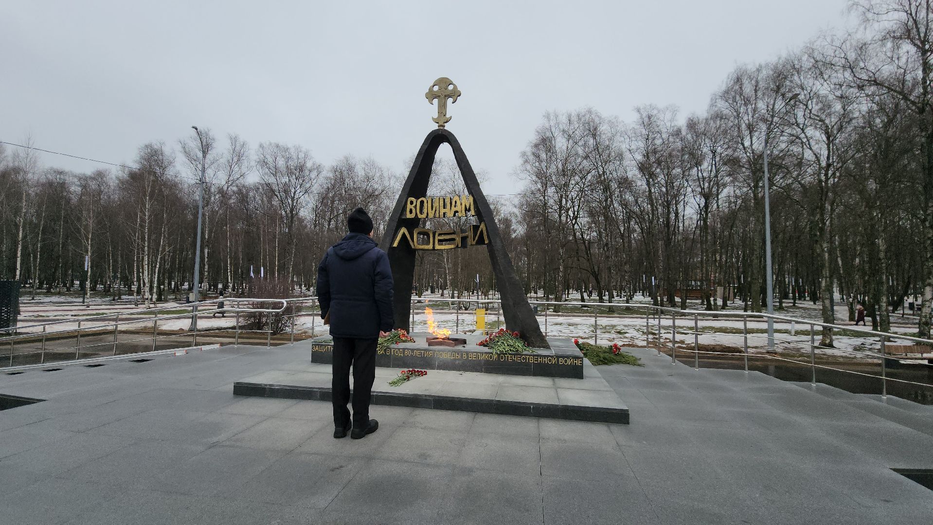 Звонница, Лобня, Лобненский парк, Мемориальная площадь, вертикалки,